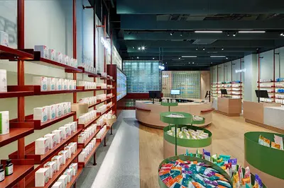 Apotheke Im Schultheiss Quartier