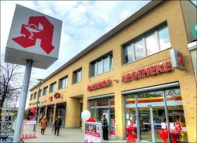 Bahnhof Apotheke Friedrichsfelde-ost