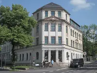 Flora Apotheke