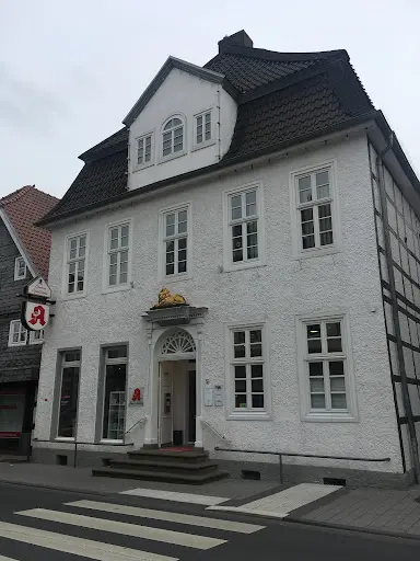 Löwen-apotheke