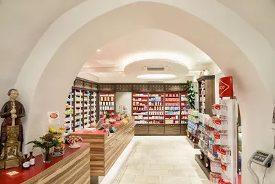 Löwen-apotheke