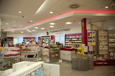 Pelikan-apotheke In Der Galerie