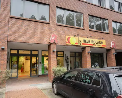 Neue Roland Apotheke
