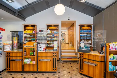 Zentral Apotheke Neuhausen Ag