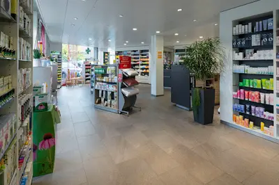 Apotheke-drogerie Surbtal, Apotheke Blumenthal Ag