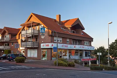 Neue Apotheke Zum Rathaus