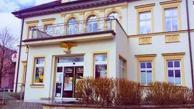Linda - Adler Apotheke