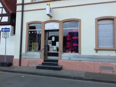 Löwen-apotheke