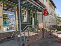 Robert-koch-apotheke, Antje Menz