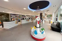 Markt Apotheke, Lara Post E.k.