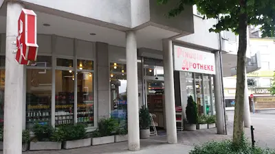Pinguin Apotheke Am Markt
