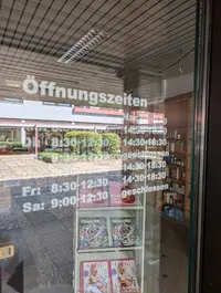 Pinguin Apotheke Maichingen