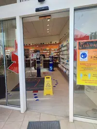 Eulen-apotheke Im Aartalcenter - Moritz Stöber