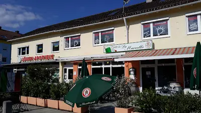 Löwen-apotheke, Dr. Alexander Hartl E.k.
