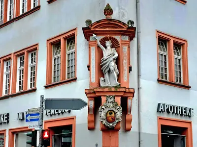 Wolf Apotheke